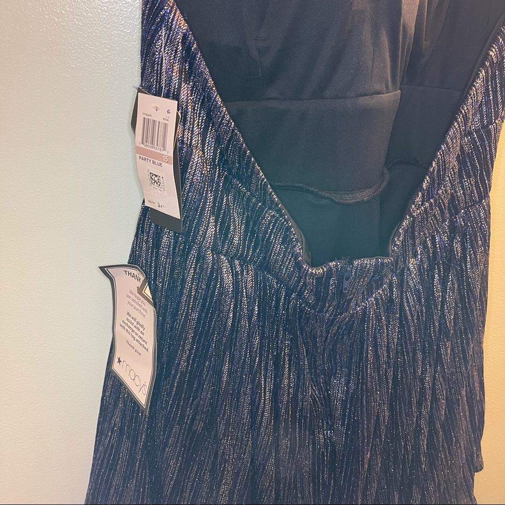 CITY STUDIO DRESS - Picture 4 of 4